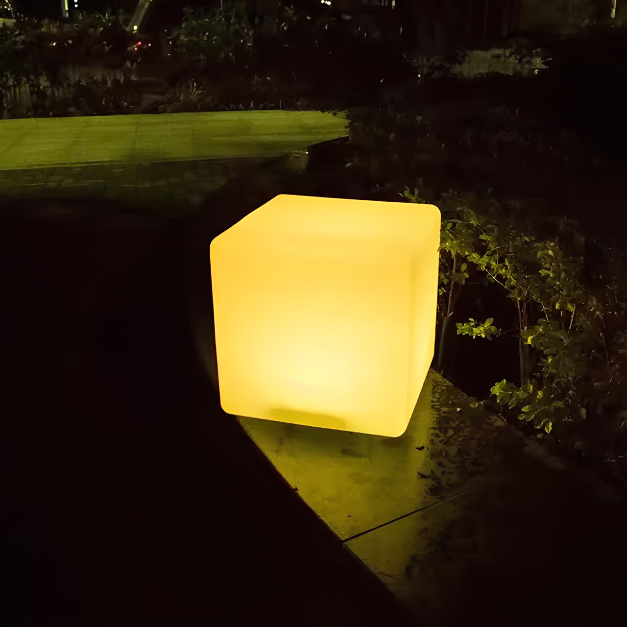 Kubus Lampa ogrodowa - LumaCube-10 cm-Trend Polska