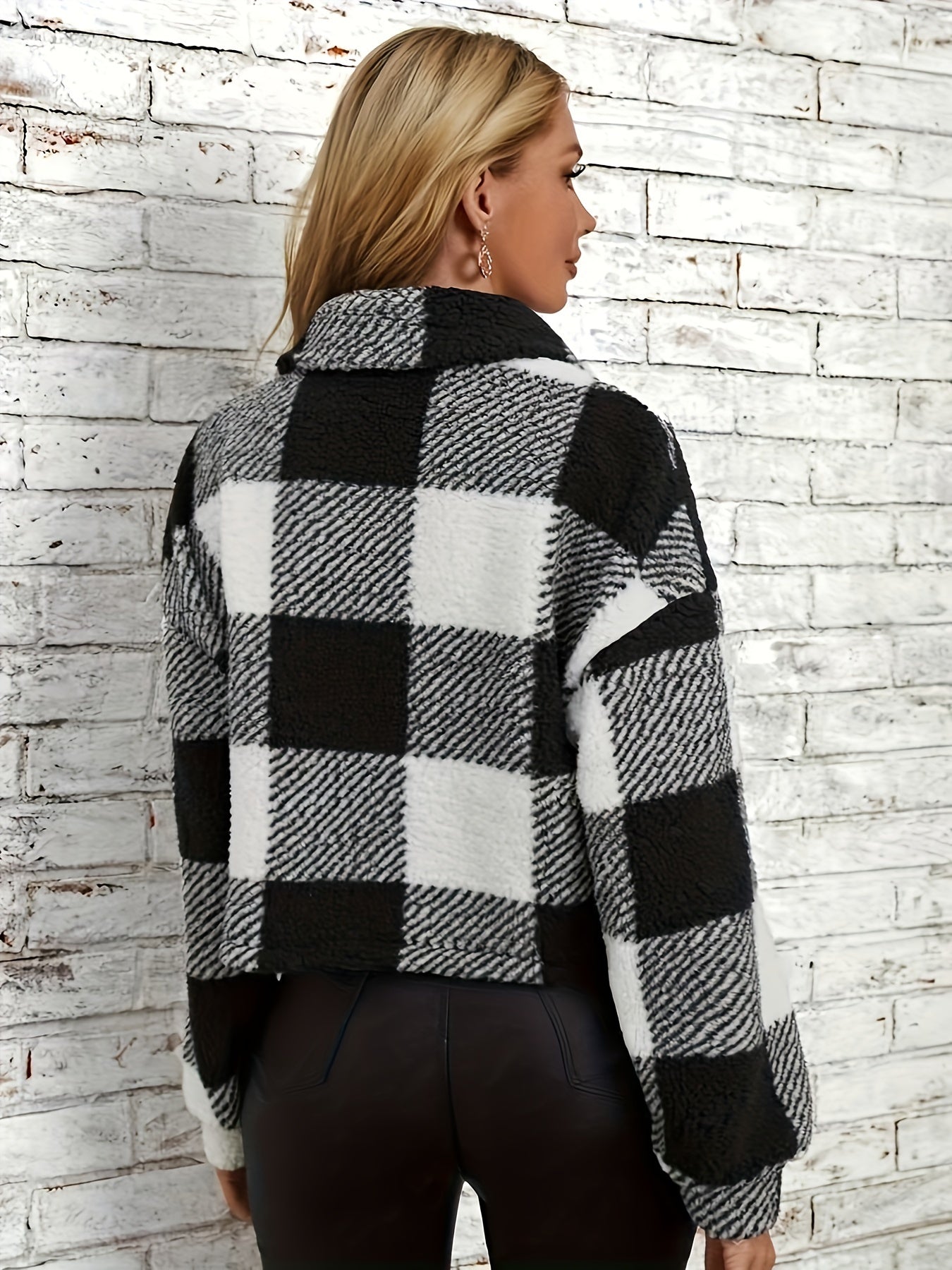 Kurtka teddy w kratkę z zapięciem na guziki - Clara-Zielony-XS-Trend Polska
