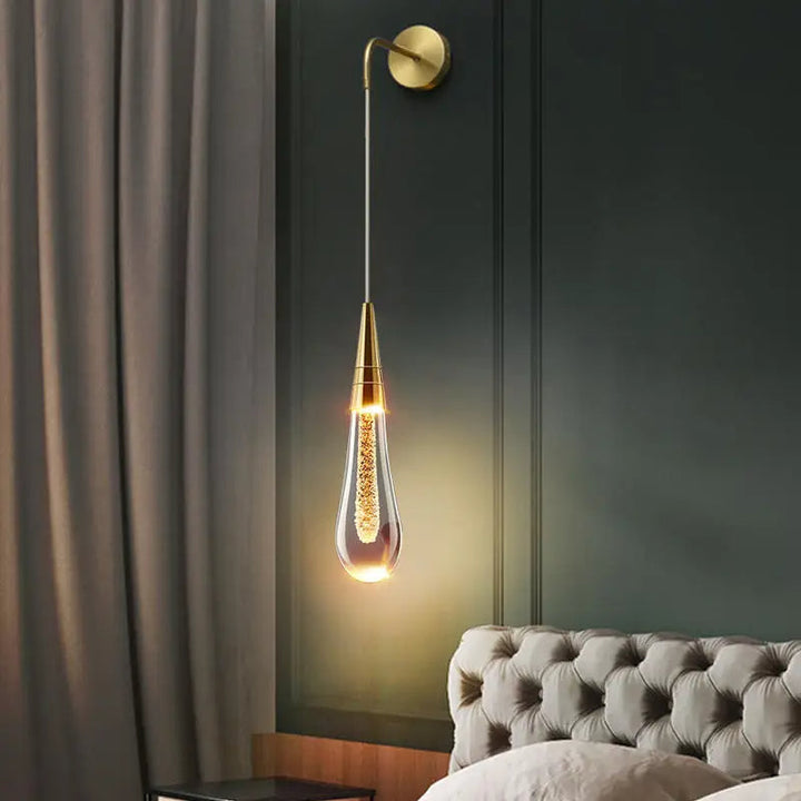 Lampa ścienna w kształcie kropli z ciepłym blaskiem - Solena-Złoto-Trend Polska