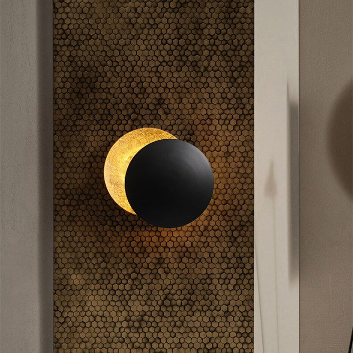 Lampa ścienna z zaćmieniem słońca - Solaris-Złoto-20cm-Trend Polska