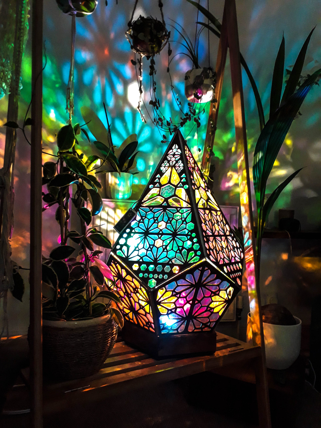 Lampa stołowa LED w stylu witrażowym - LumiAura-Trend Polska