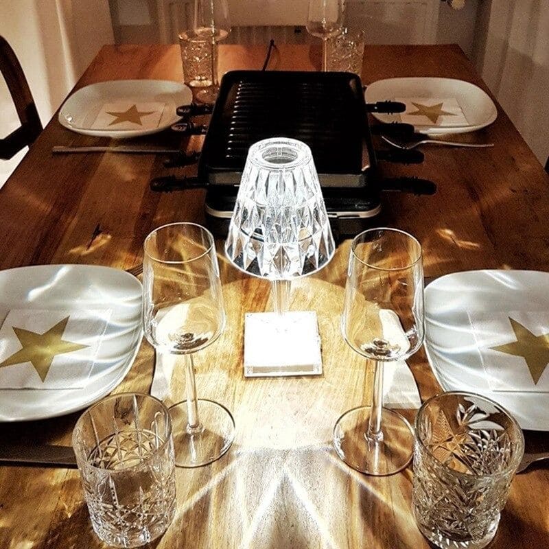 Lampa stołowa z kryształami akrylowymi - LuxeGlow-Trend Polska