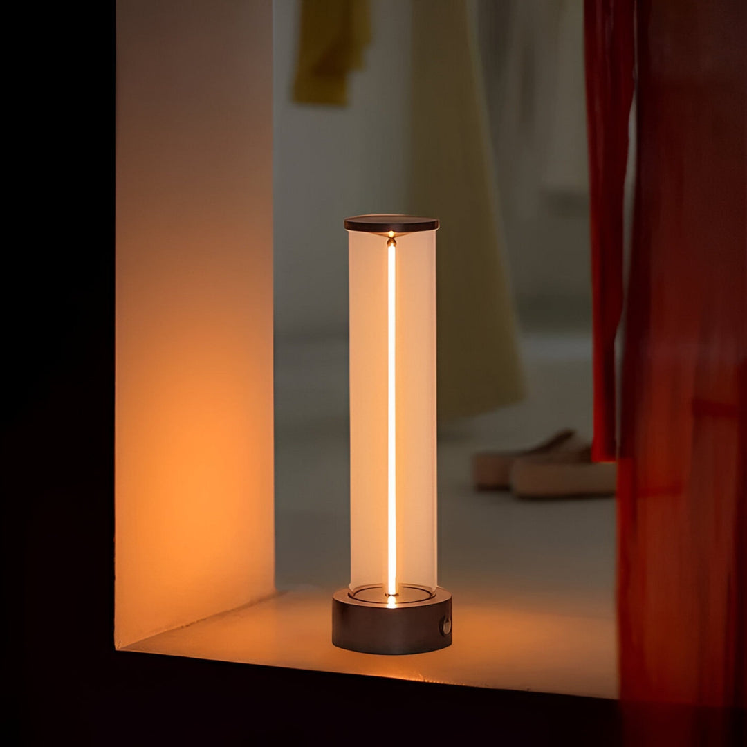 Lampa stołowa z mieczem świetlnym o regulowanej jasności – Kyra-Trend Polska
