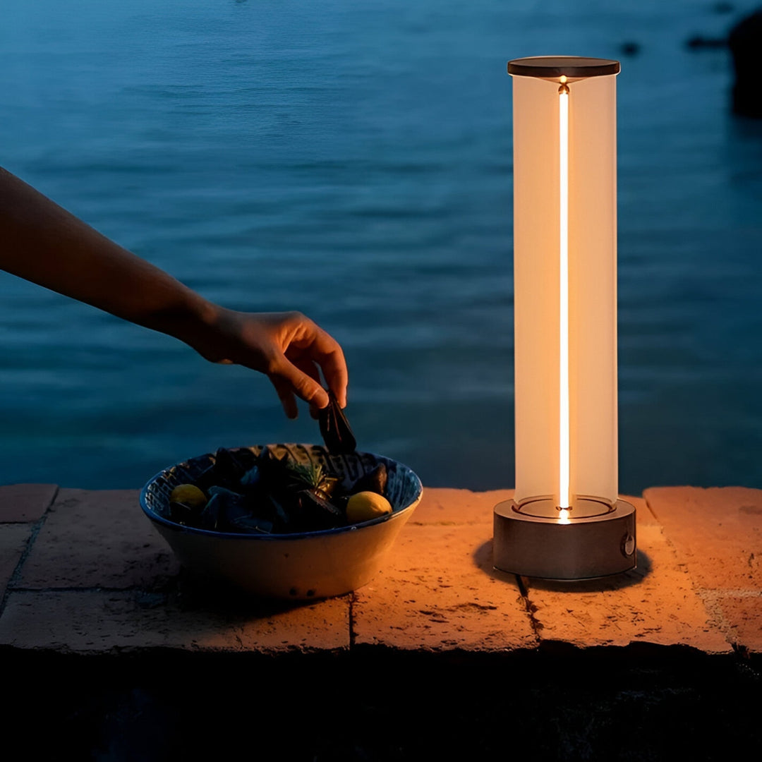 Lampa stołowa z mieczem świetlnym o regulowanej jasności – Kyra-Trend Polska