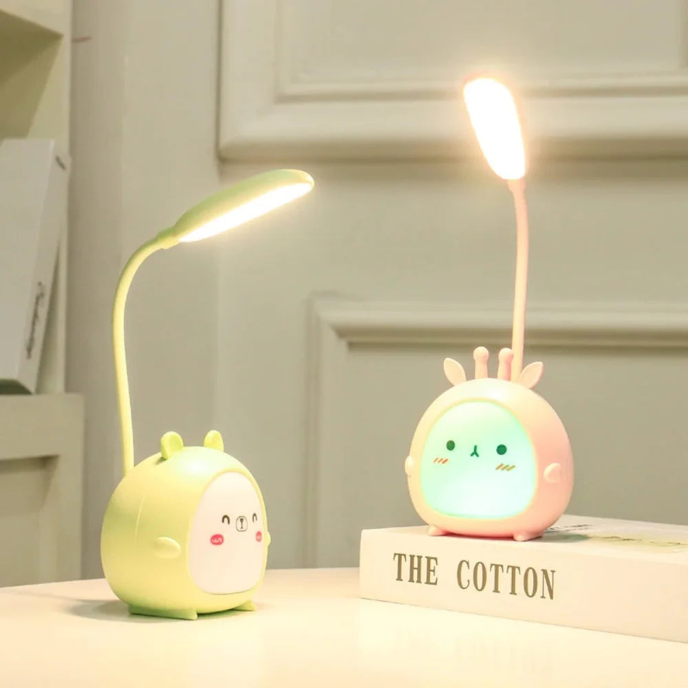 Lampka do czytania dla dzieci z ochroną oczu i lampką nocną USB - BrightBuddy-Zielony jeleń-Trend Polska