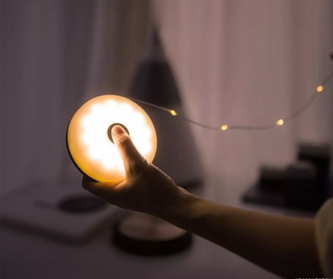 Lampka LED o nastrojowym świetle – LunaGlow-Trend Polska