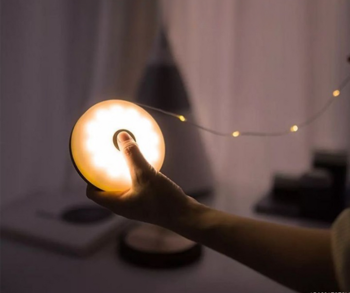Lampka LED o nastrojowym świetle – LunaGlow-Trend Polska