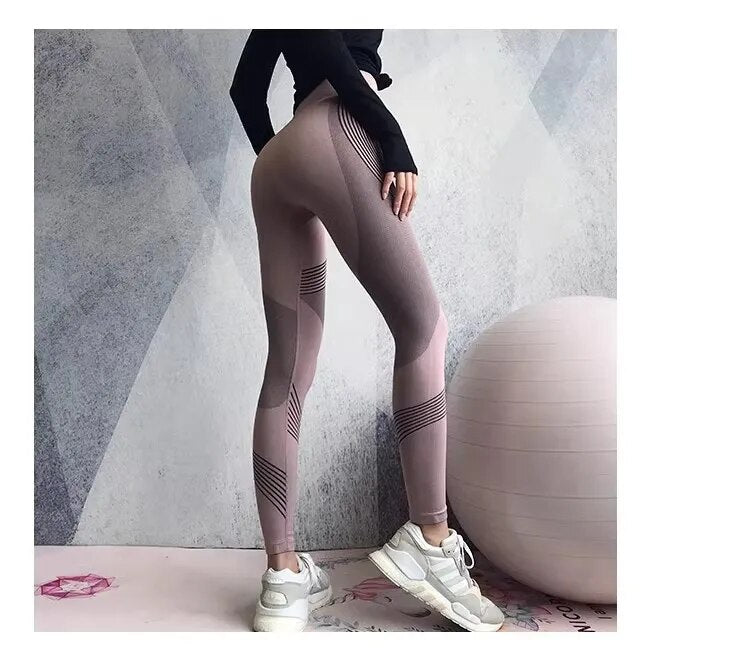 Legginsy sportowe dla kobiet - Livia-Czarny-XS-Trend Polska