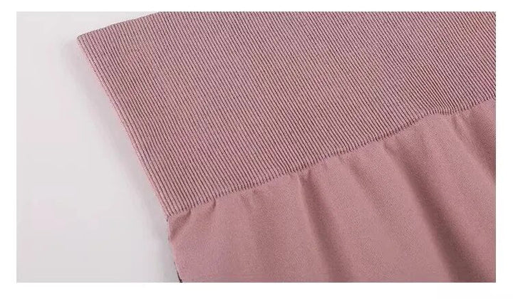 Legginsy sportowe dla kobiet - Livia-Czarny-XS-Trend Polska
