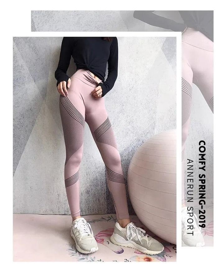 Legginsy sportowe dla kobiet - Livia-Czarny-XS-Trend Polska