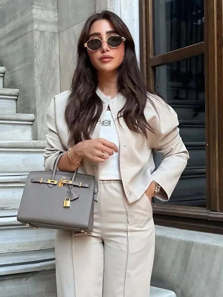 Lekka damska bomberka na lato – Casual Chic z stójką-Beżowy-S-Trend Polska