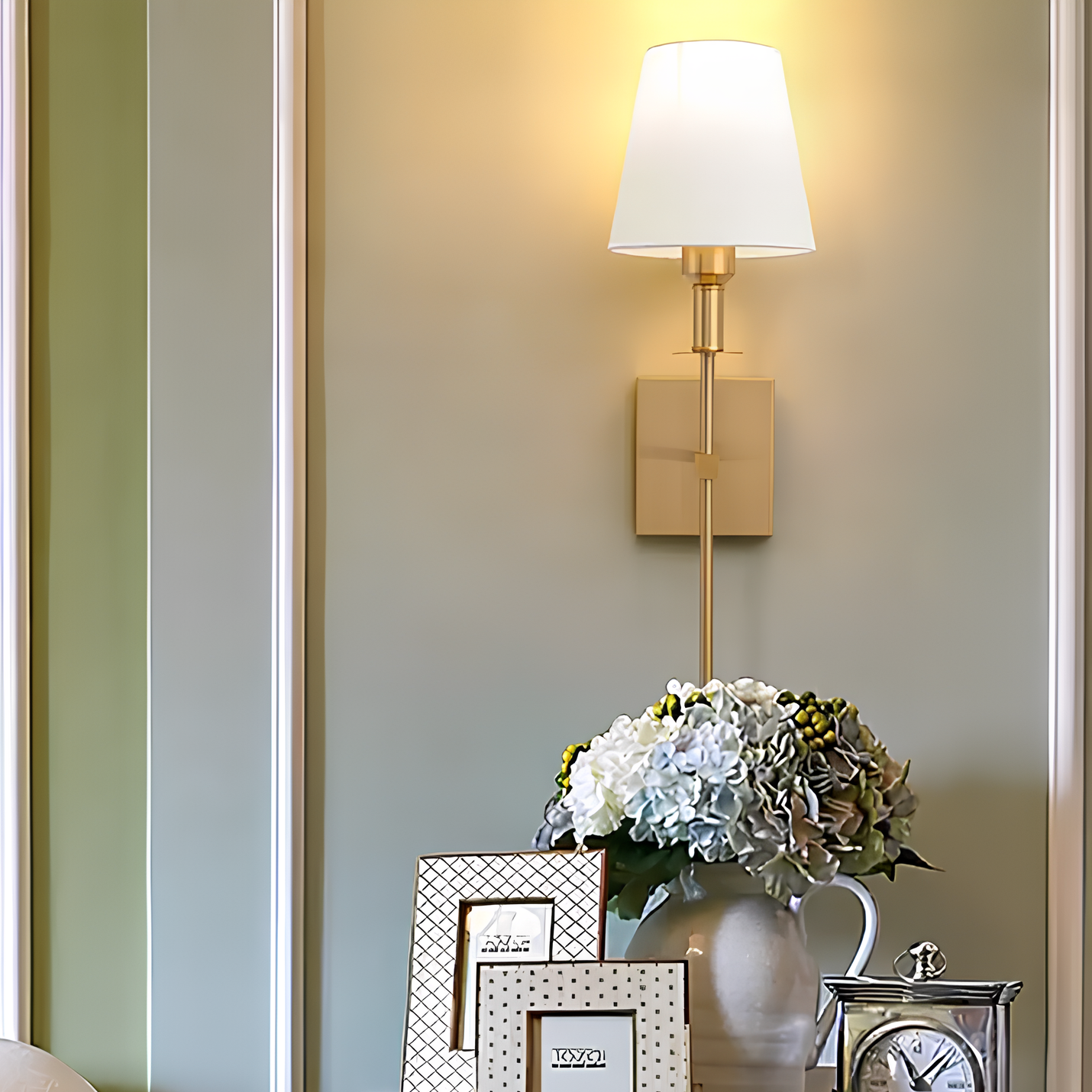 Luksusowa lampa ścienna bezprzewodowa - LumaElegance-2-Złoto-Kwadrat-Trend Polska
