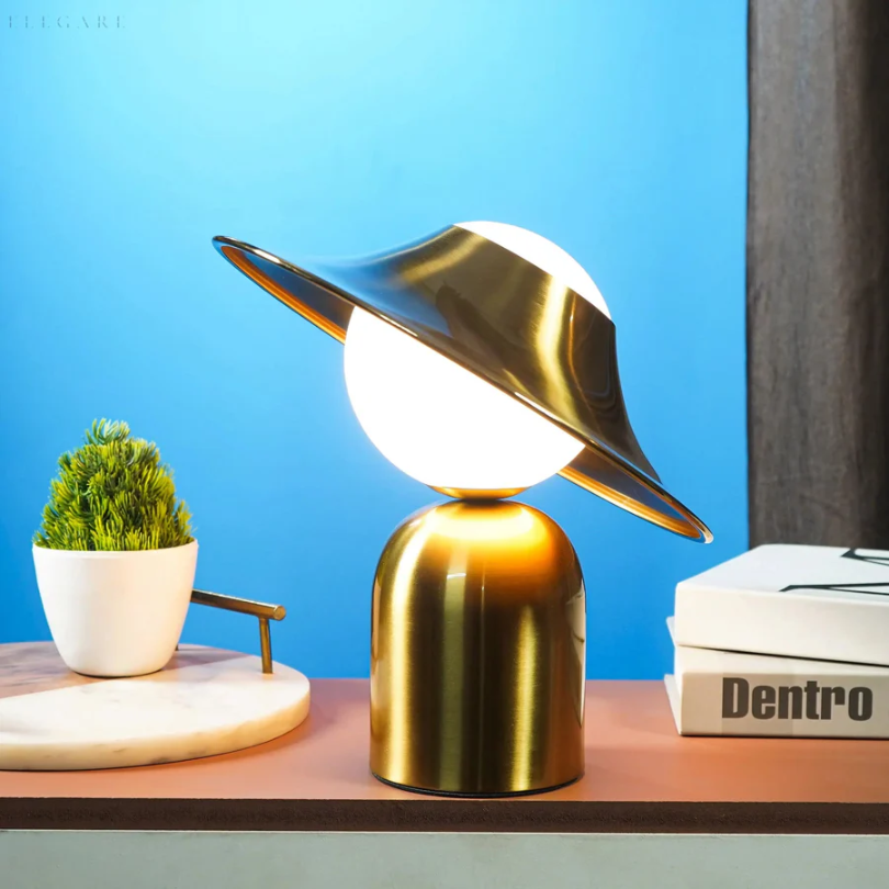 Luksusowa Metalowa Lampa Stołowa - GoldAura-Trend Polska