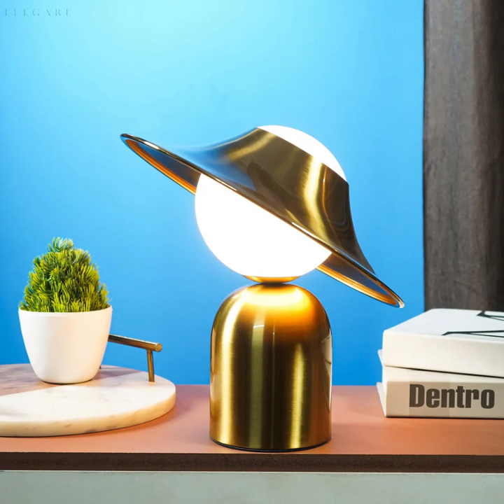 Luksusowa Metalowa Lampa Stołowa - GoldAura-Trend Polska