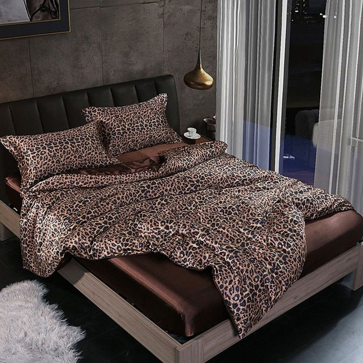 Luksusowy zestaw pościeli z jedwabiu/satyny (4 części) - SilkSleep-150 cm prześcieradło + Kołdra 200x230 cm + 2x poszewka na poduszki-Lampart-Trend Polska