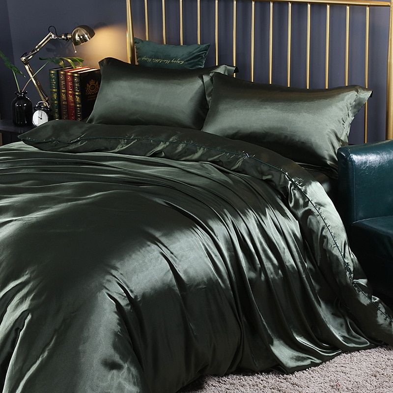 Luksusowy zestaw pościeli z jedwabiu/satyny (4 części) - SilkSleep-150 cm prześcieradło + Kołdra 200x230 cm + 2x poszewka na poduszki-Szmaragdowo zielony-Trend Polska
