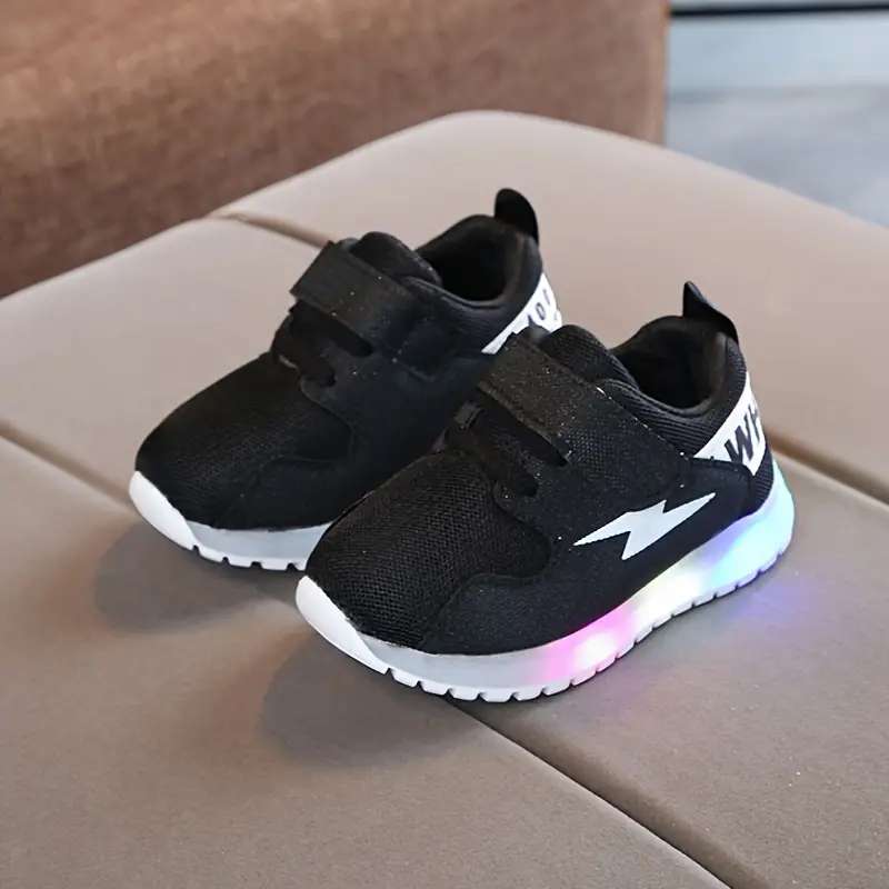 LumoStep – Dziecięce buty LED z podeszwą antypoślizgową-Czarny-21 (13.5cm)-Trend Polska