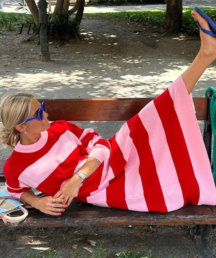 Luźna letnia sukienka w paseczki – Malou-XS-Trend Polska