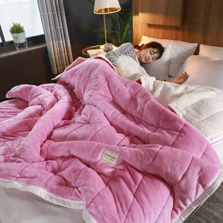 Ciepły koc z flanelowego koralowego polaru na jesień i zimę – CosyBlanket