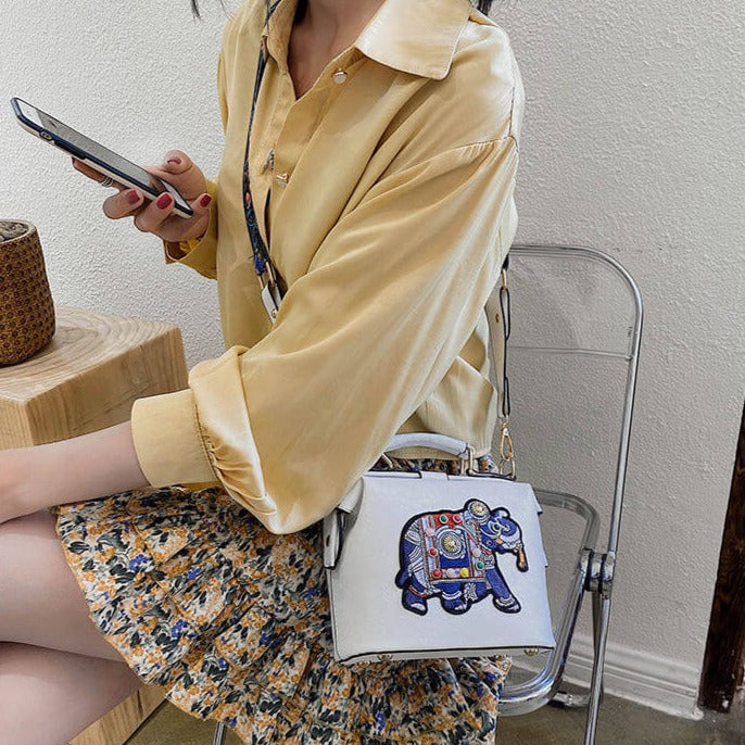 Torba na ramię z haftowanym mandalą – Lekka, wielofunkcyjna, boho design