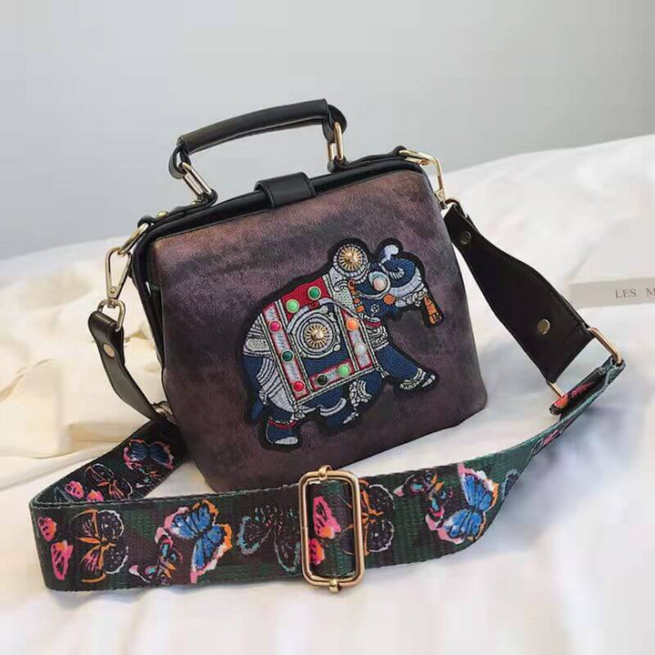 Torba na ramię z haftowanym mandalą – Lekka, wielofunkcyjna, boho design