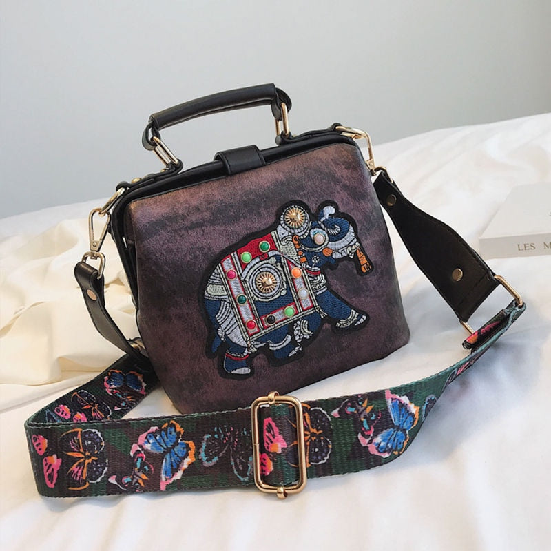 Torba na ramię z haftowanym mandalą – Lekka, wielofunkcyjna, boho design