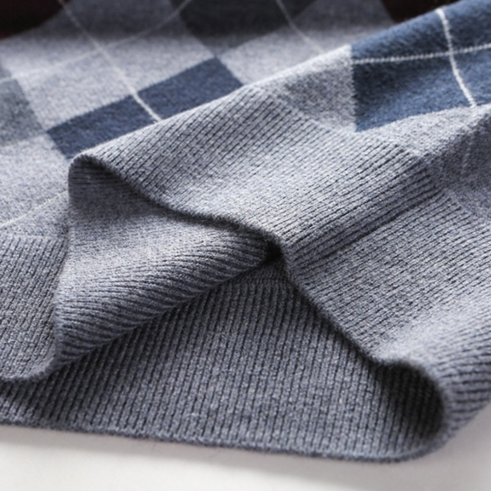 Męski sweter z eleganckim wzorem argyle - Felix-ciemnoszary-S-Trend Polska