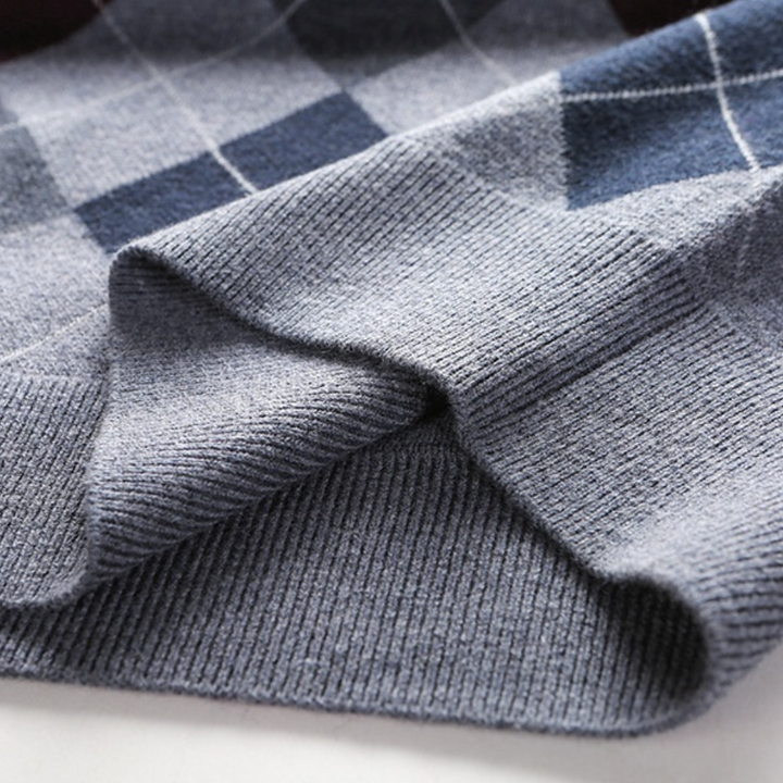 Męski sweter z eleganckim wzorem argyle - Felix-ciemnoszary-S-Trend Polska