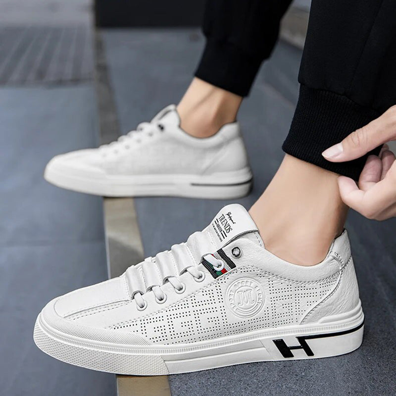 Męskie sneakersy z perforowanej skóry o lekkiej konstrukcji – Ethan-Biały-39-Trend Polska