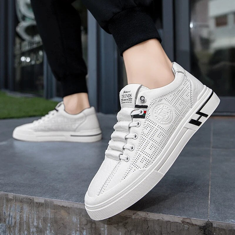 Męskie sneakersy z perforowanej skóry o lekkiej konstrukcji – Ethan-Biały-39-Trend Polska