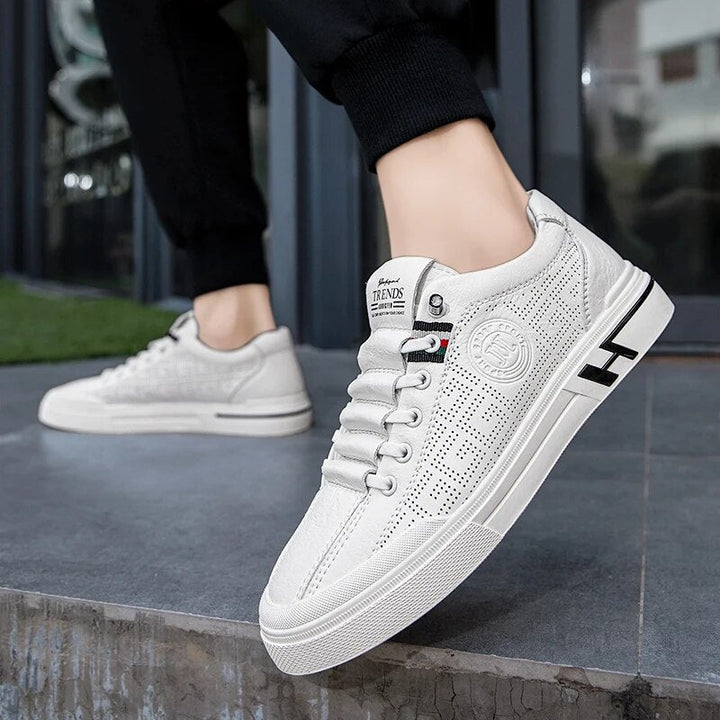 Męskie sneakersy z perforowanej skóry o lekkiej konstrukcji – Ethan-Biały-39-Trend Polska