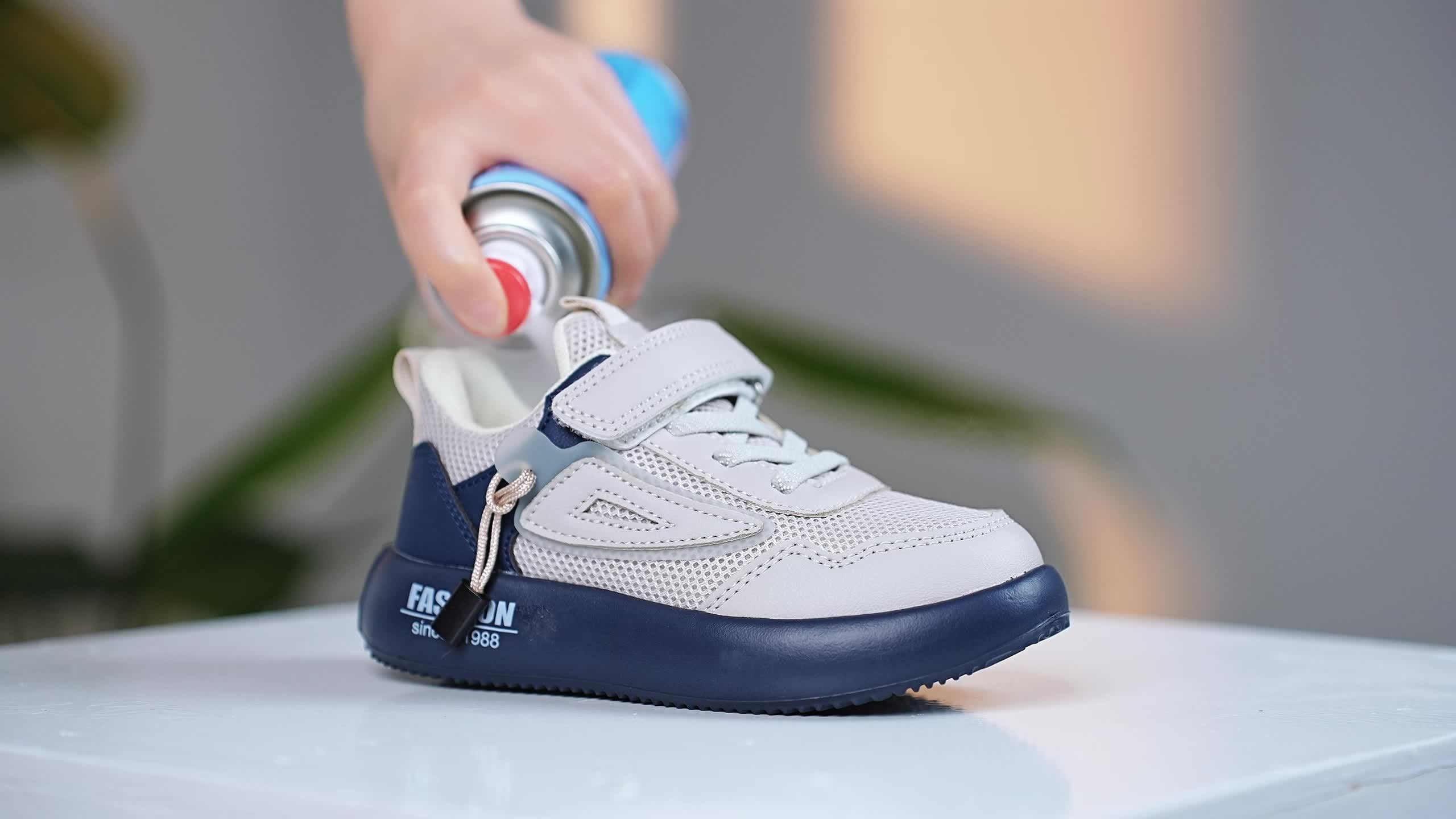 Miękkie antypoślizgowe sportowe sneakersy dla dzieci – Milo | Dla komfortu i radości z zabawy każdego dnia-Biało-Niebieski-26-Trend Polska