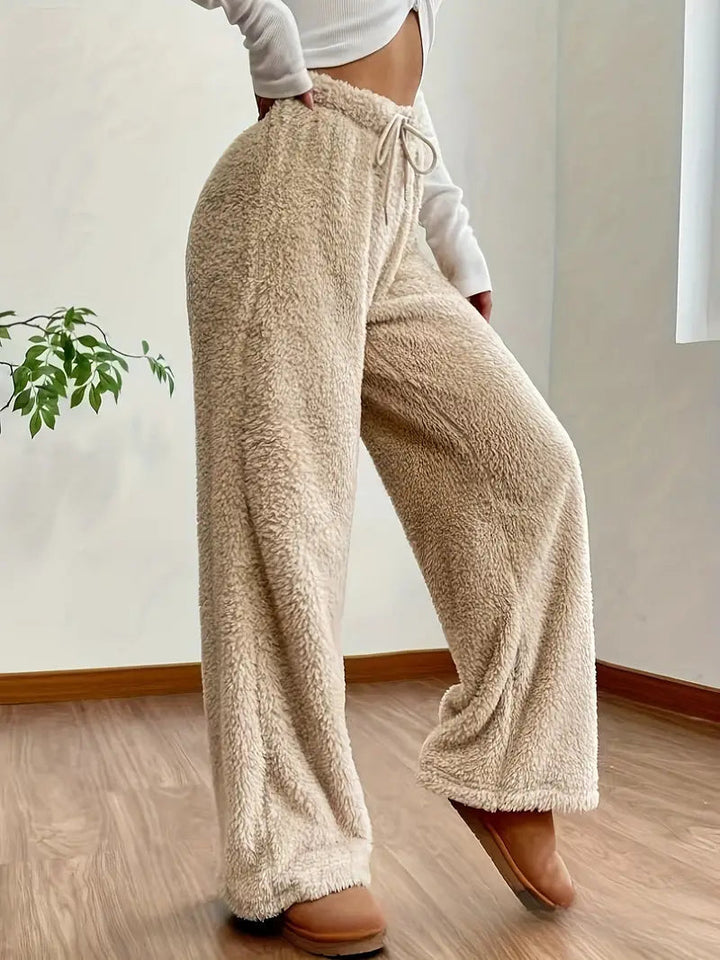 Miękkie spodnie loungewear z teddy sherpy dla kobiet – Noémie-Beżowy-S-Trend Polska