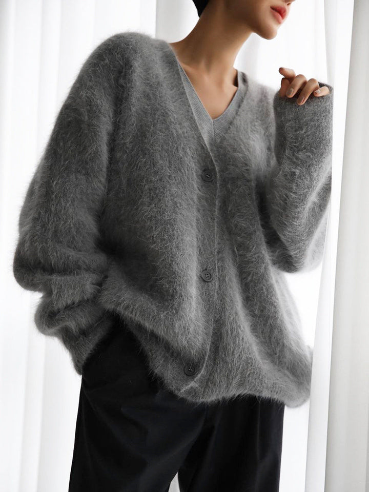 Miękko dziergany sweter damski z dekoltem w serek - Sophie-Ciemnoszary-S-Trend Polska