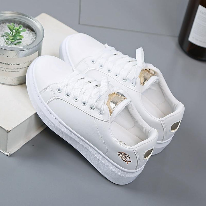 Modne damskie sneakersy z ekoskórki z metalicznymi akcentami – Norell-Biały – Złoty-35-Trend Polska