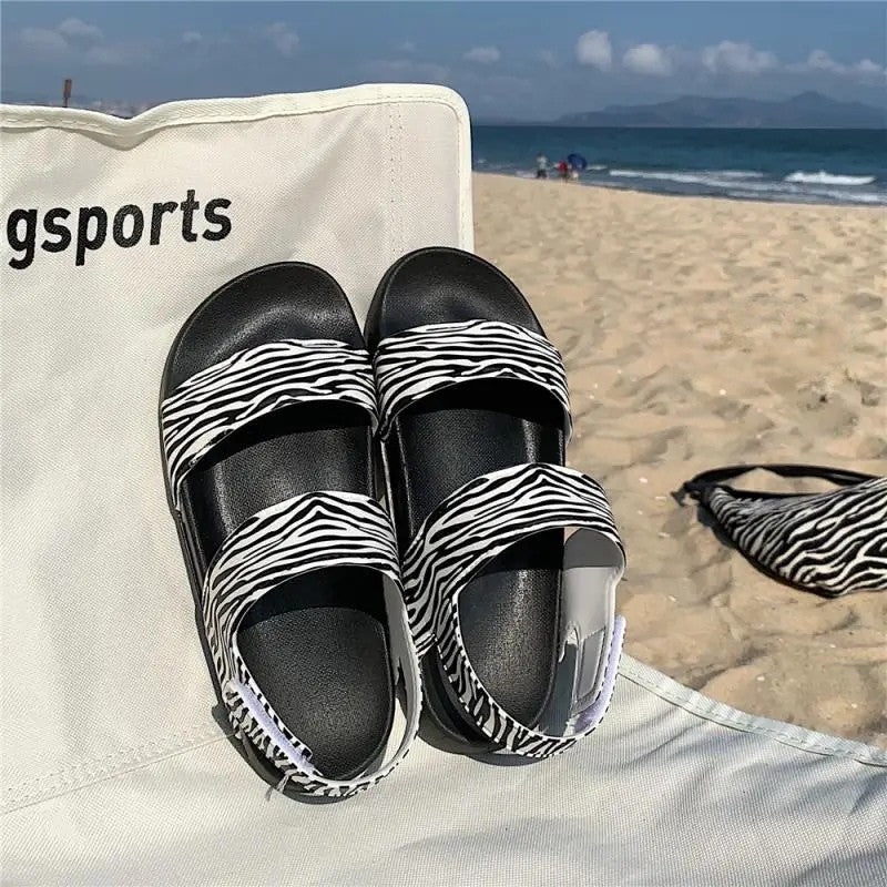 Modne sandały na koturnie w koreańskim stylu dla kobiet – Alina-Zebra czarna-35-Trend Polska