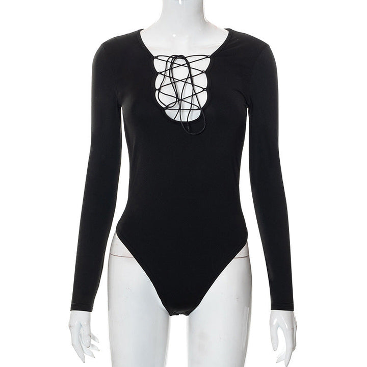 Modny damski bodysuit z koronką i głębokim dekoltem w kształcie V – Aveline-S-Trend Polska