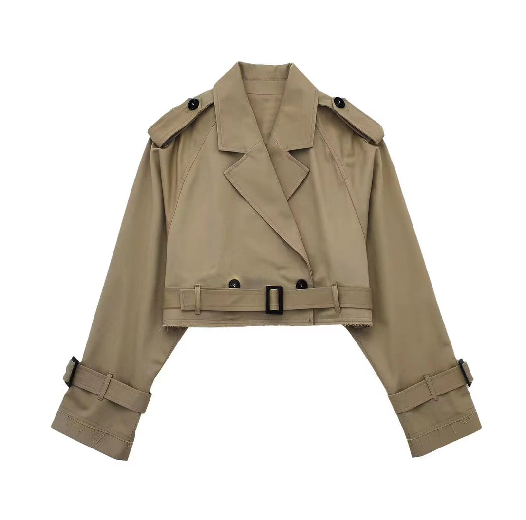 Modny krótki płaszcz damski typu trench z paskiem – Amelie-Beżowy-XS-Trend Polska