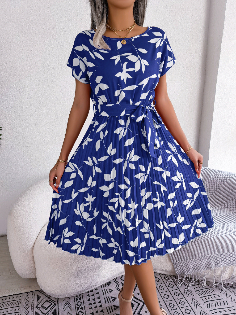 Niebieska drukowana sukienka midi – Naomi-XS-Trend Polska