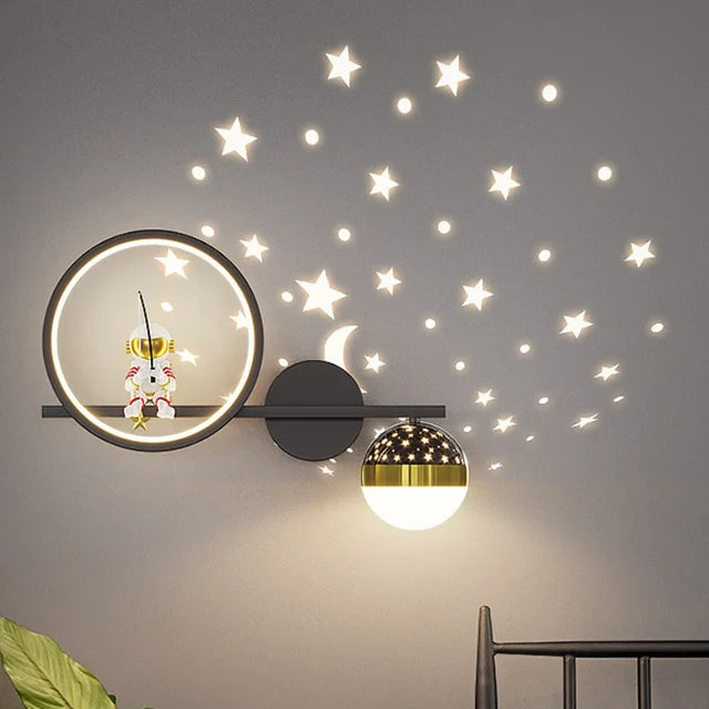Nowoczesna lampa ścienna do pokoi dziecięcych - TinyGlow-Białe w prawo-Trzy kolory-Trend Polska