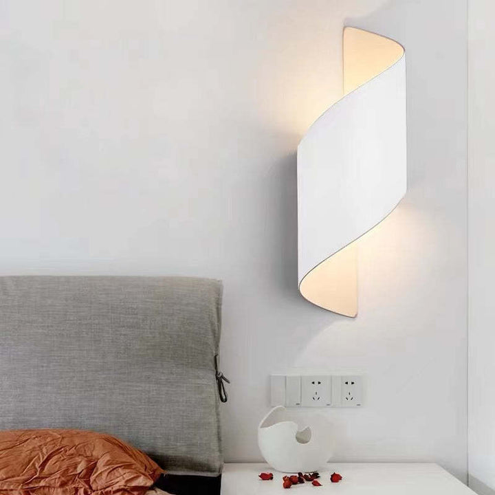 Nowoczesna lampa ścienna LED w kształcie spirali - TwistLight-Mały-Biały-Trend Polska