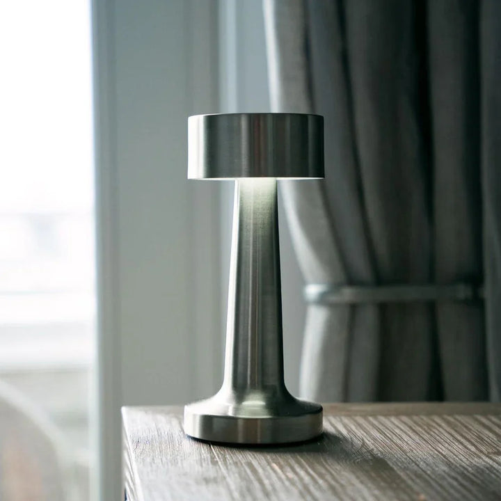 Nowoczesna lampa stołowa - SleekGlow-Złoto/Cylinder-Trend Polska