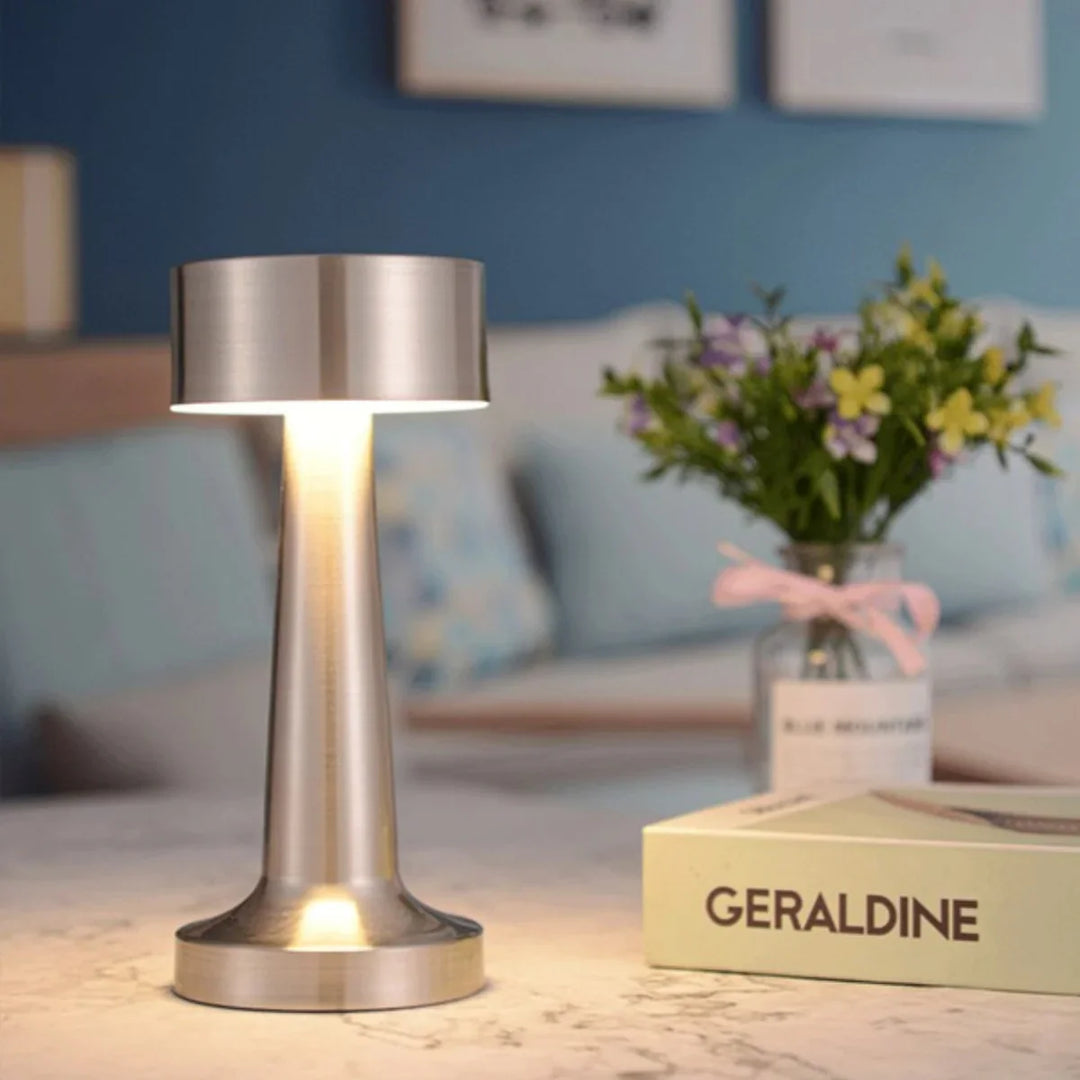 Nowoczesna lampa stołowa - SleekGlow-Złoto/Cylinder-Trend Polska