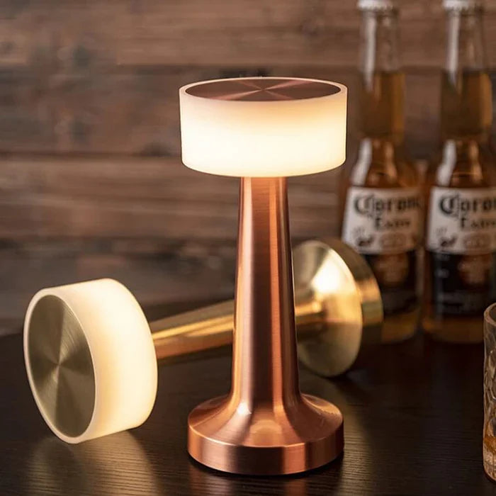 Nowoczesna lampa stołowa - SleekGlow-Złoto/Cylinder-Trend Polska