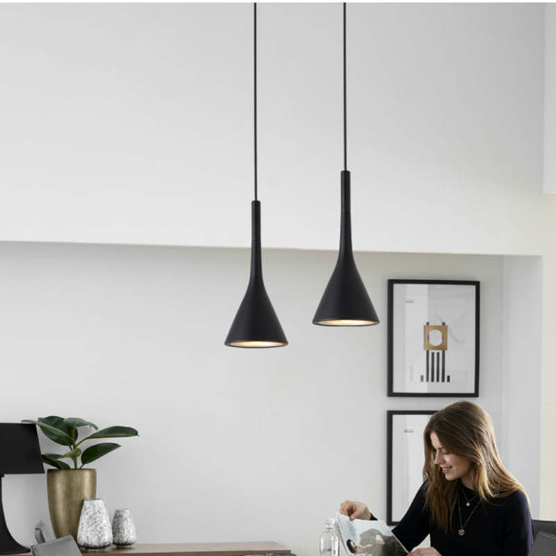 Nowoczesna Lampa Wisząca Trójkątna - Trionda-Czarny-Trend Polska