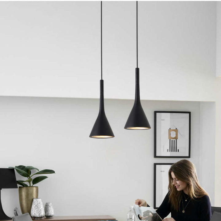 Nowoczesna Lampa Wisząca Trójkątna - Trionda-Czarny-Trend Polska