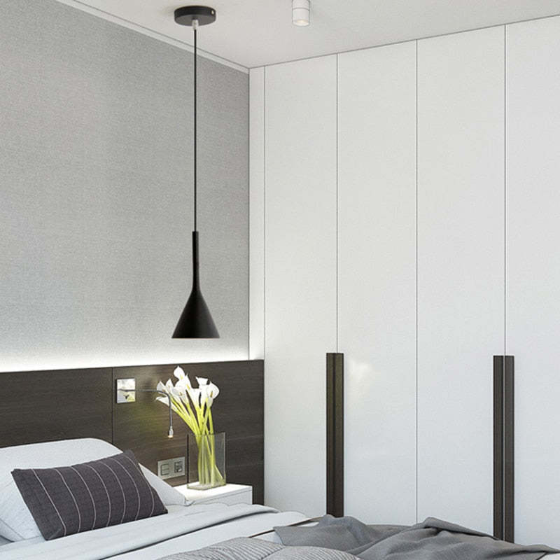 Nowoczesna Lampa Wisząca Trójkątna - Trionda-Czarny-Trend Polska