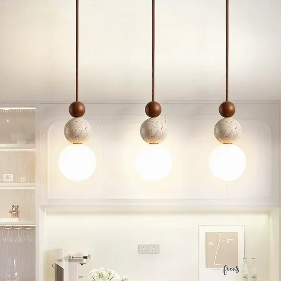Nowoczesna lampa wisząca z trawertynu i mahoń - NaturaLuxe-creme-biała-orzech-włoski-Trend Polska