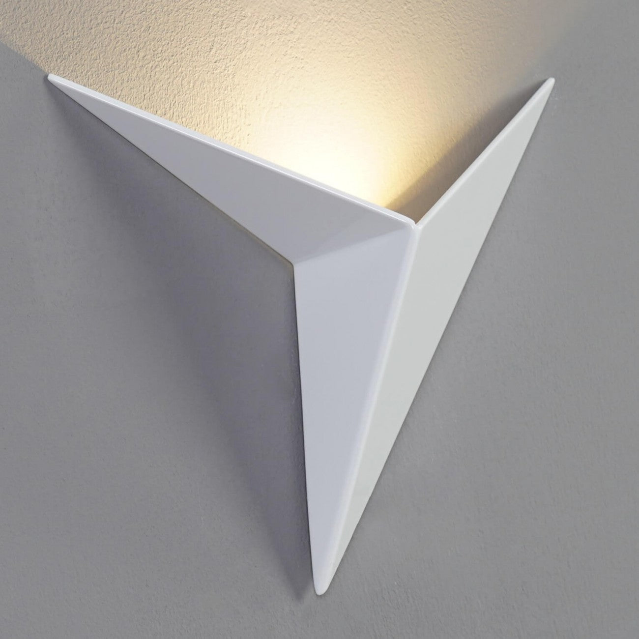 Nowoczesna Trójkątna Lampa Ścienna - TrigoLux-Biały-Ciepły dowcip-Trend Polska