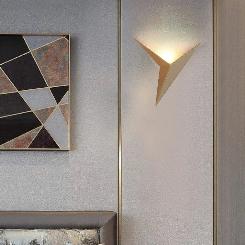 Nowoczesna Trójkątna Lampa Ścienna - TrigoLux-Biały-Ciepły dowcip-Trend Polska